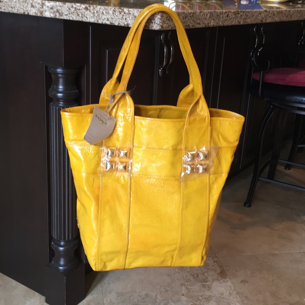 Beautiful Patent Leather “SHIH” Tote bag